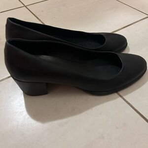 ECCO Women's Black Leather Block-Heeled Shoes